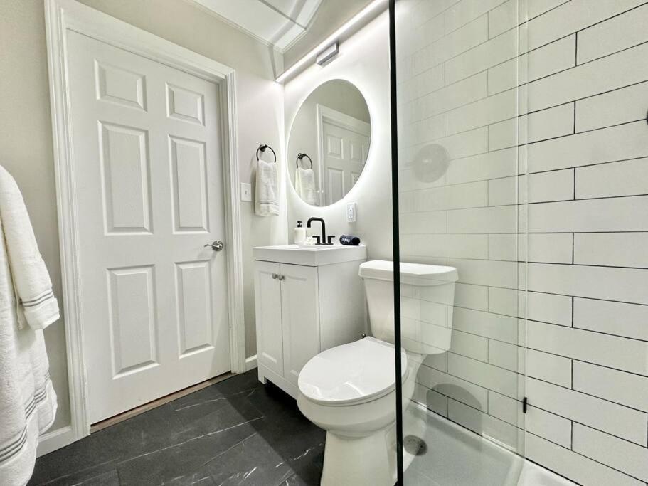 Apartment The Elliott At Highland Park By Luxe Pgh