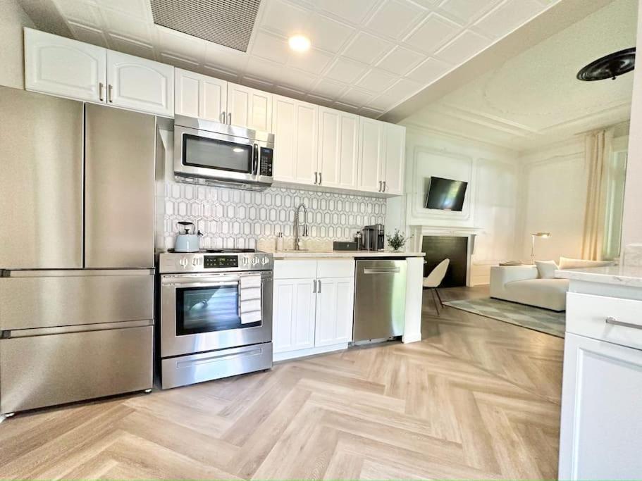Apartment The Elliott At Highland Park By Luxe Pgh Pittsburgh